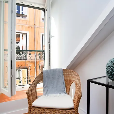 Live Like A Local @ Casa Da Esquina - Wifi & A/c Lisboa