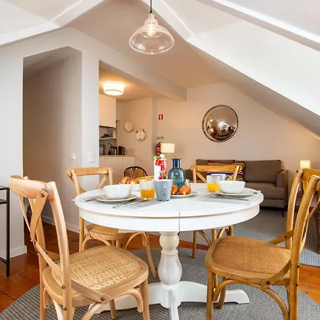 Live Like A Local @ Casa Da Esquina - Wifi & A/c * Lisboa