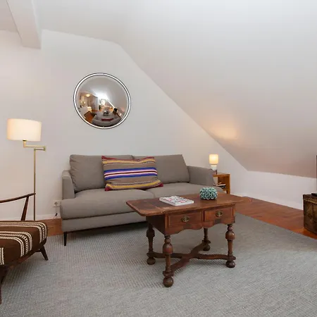 Live Like A Local @ Casa Da Esquina - Wifi & A/c Apartment