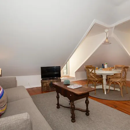 Live Like A Local @ Casa Da Esquina - Wifi & A/c Apartment *