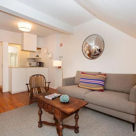Live Like A Local @ Casa Da Esquina - Wifi & A/c Apartment Lisbon